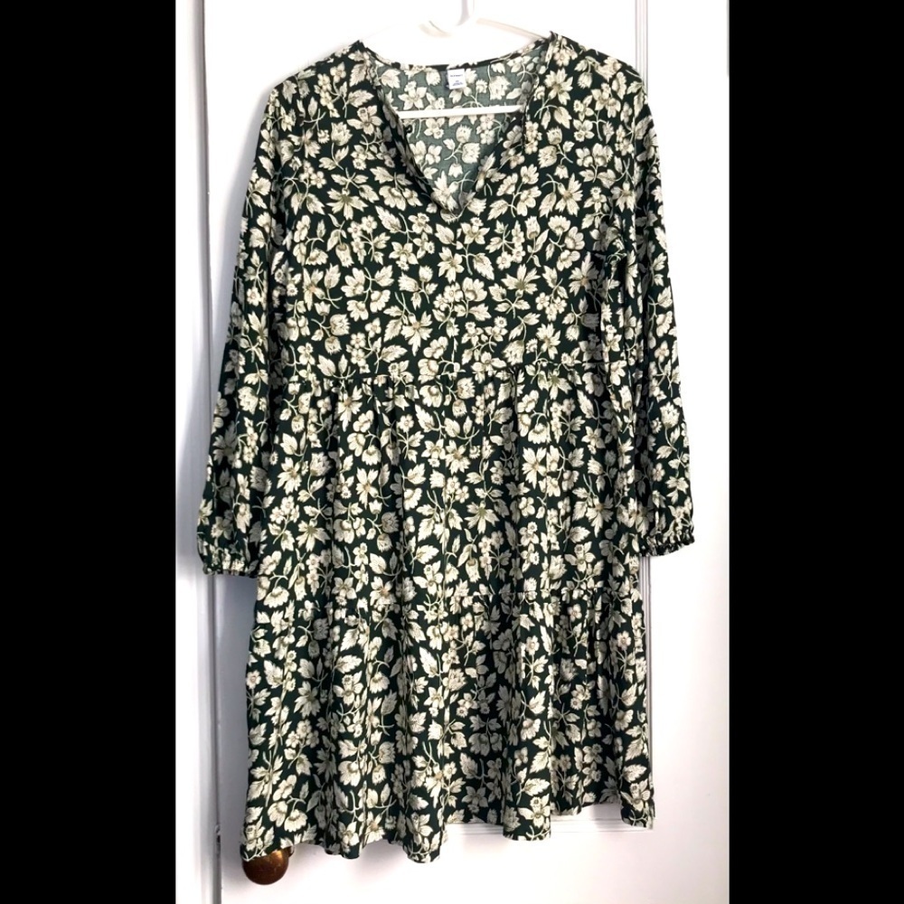 NWT - Old Navy Swing Flower Print Dress ( green- cream) size XS
